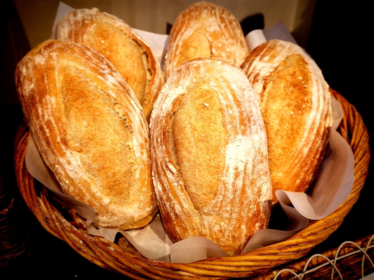 ルヴァンとは 山梨の美味しい手作りパン屋 八ヶ岳パン メープルパン 黒糖クルミパン コーナーポケット